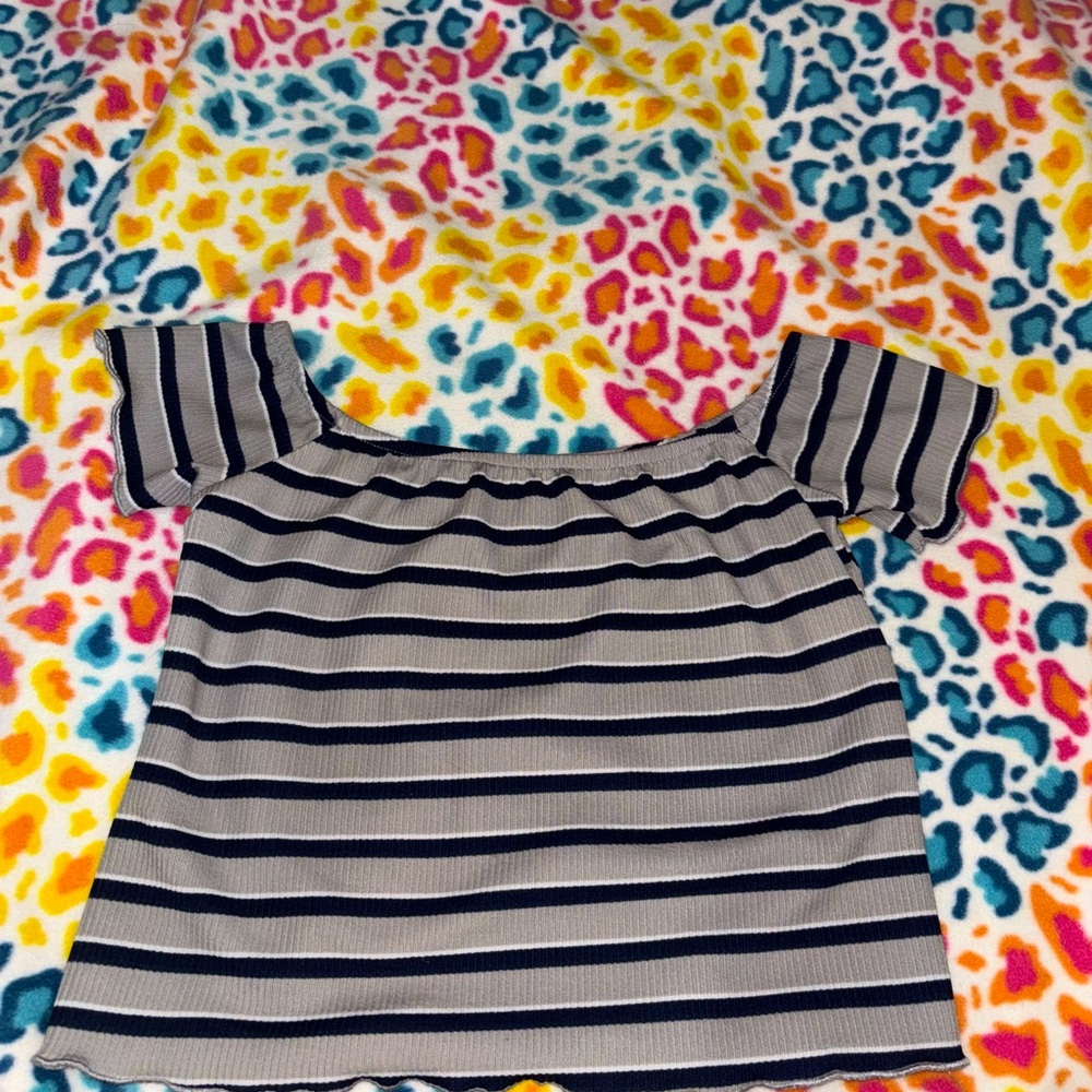 ARDENE OFF THE SHOULDER TOP